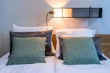 Фото номера Стандартный двухместный номер с 1 кроватью Отель De Gamlas Hem Hotel &amp; Restaurant г. Оулу 10