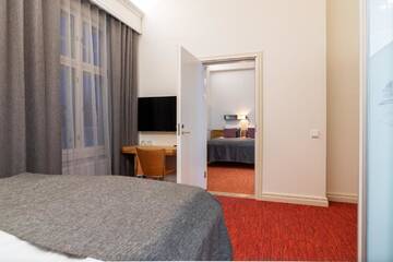 Фото номера Стандартный номер с кроватью размера &quot;queen-size&quot; Отель De Gamlas Hem Hotel &amp; Restaurant г. Оулу 8